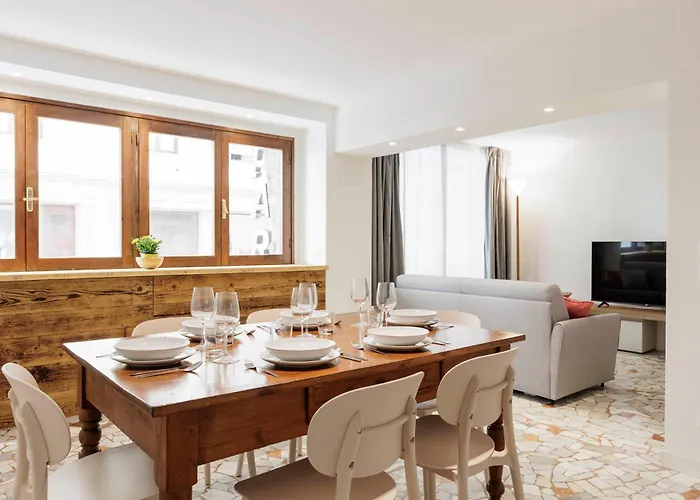 Giordano Luxury Home